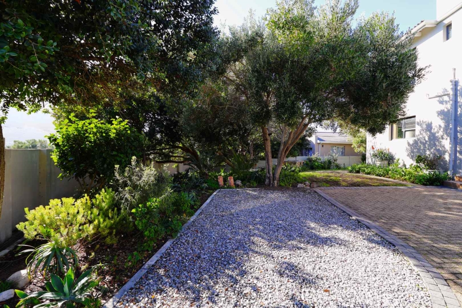 4 Bedroom Property for Sale in Vermont Western Cape
